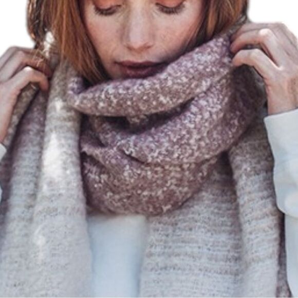 MAR SEA Women’s Ombré Wrap Scarf in Rosewood Combo One Size - Picture 9 of 15